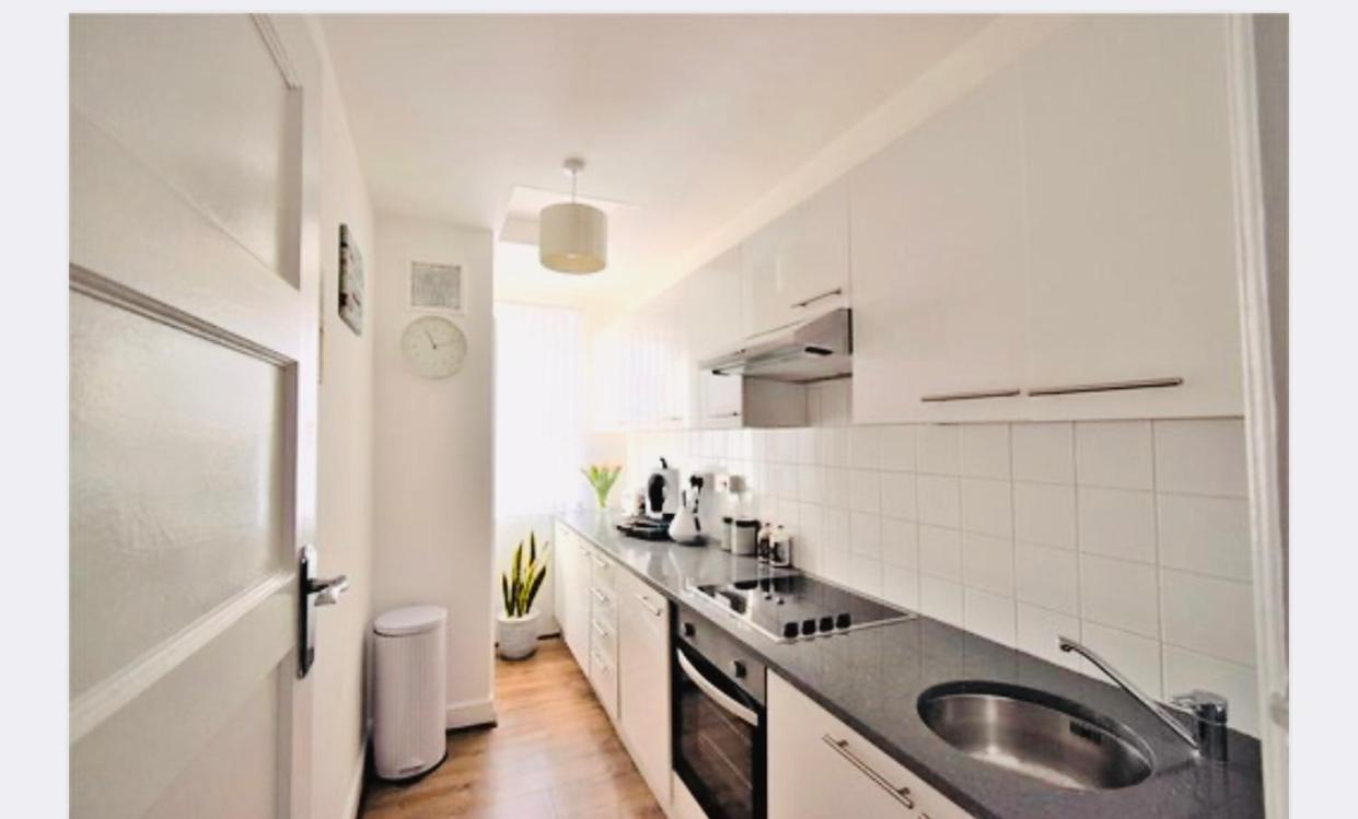 Appartamento Super Location 1Min From Metro 10Min From Camden Londra Esterno foto