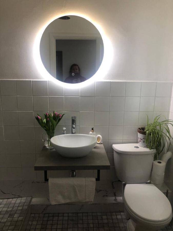 Appartamento Super Location 1Min From Metro 10Min From Camden Londra Esterno foto